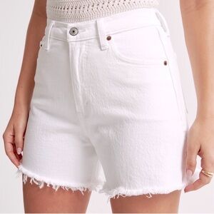 Abercrombie & Fitch The Dad Short in White
